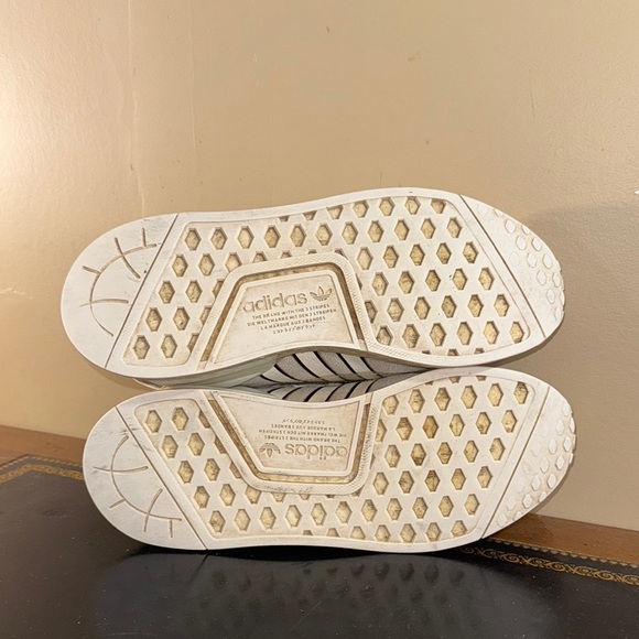 Adidas NMD R1 V2 White Black GZ1999 Men’s Size 7 - Picture 5 of 5